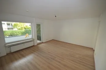 Lichterfelde West - helle 1-Zimmer Wohnung Küche, Diele, Bad, 2 Balkone in ruhiger und grüner Lage — photo 1